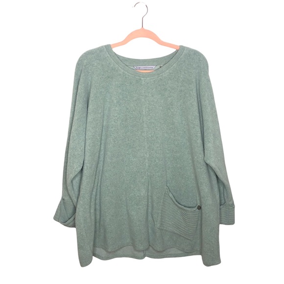 Soft Surroundings Sweaters - HUGS From Soft Surroundings Sea Foam Green Patch Pocket Fleece Pullover Sweater